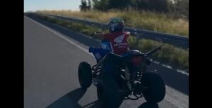 Padre perderá su licencia de conducir tras dejar que su hijo manejara