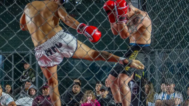 Santa Cruz fue epicentro del kickboxing: López se coronó campeón con actuación memorable