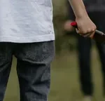 Ataque violento en Monterrico: joven herido por portar indumentaria de club salteño