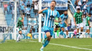 Menéndez renueva con el Lobo y busca resarcirse en la próxima temporada