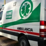 Joven de 24 años internado tras impactar su moto contra transporte urbano