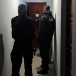 Detienen a hombre por violencia doméstica en Luján tras alerta vecinal