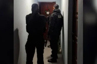 Detienen a hombre por violencia doméstica en Luján tras alerta vecinal