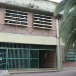 Tensión en el Comercial Nº 2: directora explica incidente con docente