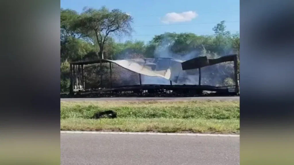 Persiste el peligro en la Ruta 66: restos de camión arden nuevamente
