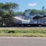 Persiste el peligro en la Ruta 66: restos de camión arden nuevamente