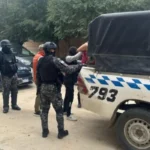 Prófugo por robo fue capturado tras intentar escapar en motocicleta