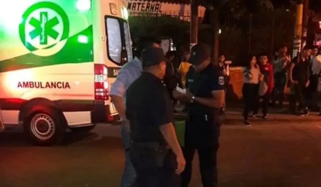 Grave accidente en Alto Comedero: motociclista con intoxicación alcohólica internado