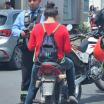 Intensifican controles viales: Operativos contra motos sin casco en la ciudad