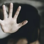 Nueve años sin cierre: madre denuncia paralización en juicio por abuso infantil