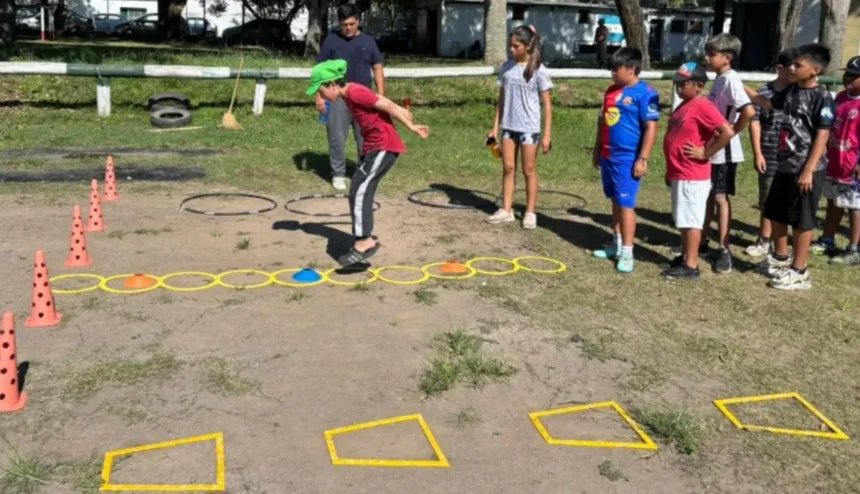 Más de dos docenas de colonias estivales iniciarán actividades en enero