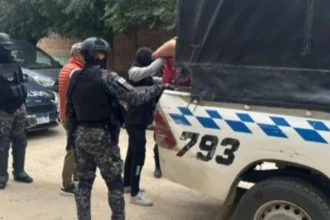 Capturan a sujeto que intimidó a su compañera con revólver en San Pedro