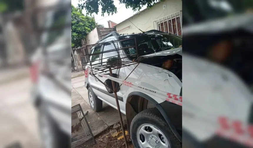 Accidente en Libertador: detienen a conductor alcoholizado tras impactar contra árbol