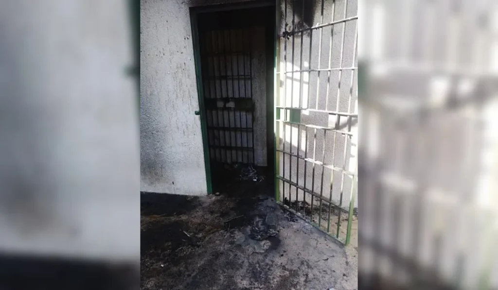 Dramático incidente en comisaría: detenido sufre quemaduras críticas