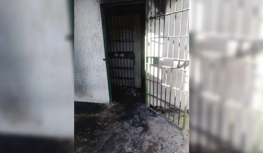 Dramático incidente en comisaría: detenido sufre quemaduras críticas