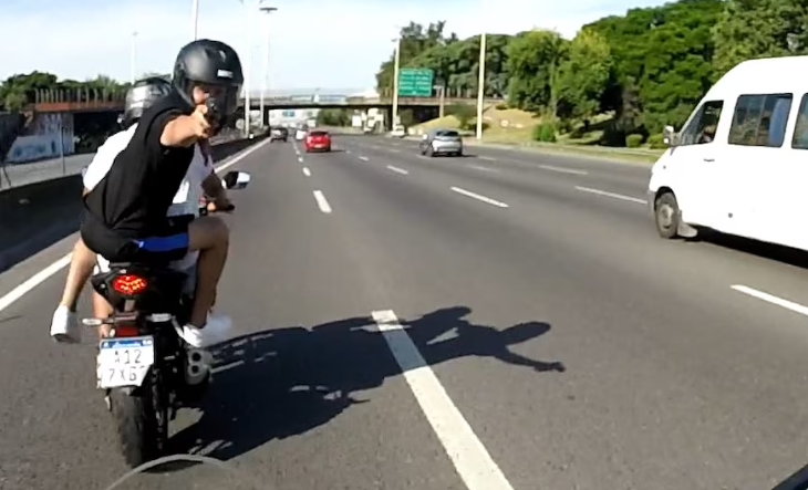 Banda organizada de motochorros opera en Jujuy: víctimas reclaman acción