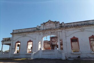 Esplendor y Ocaso: La historia del Club Social La Esperanza.