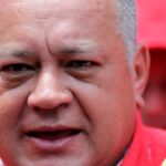 Cabello vuelve a la escena política con críticas al mandatario argentino