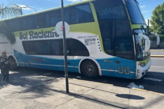 Detienen dos colectivos ilegales rumbo a Jujuy