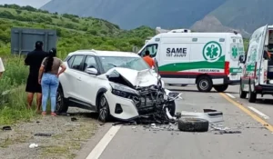 Accidente múltiple en Bárcena: persiste paciente en condición delicada