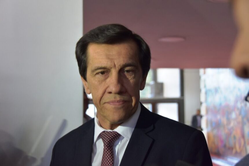 Gobernador Sadir recibe dimisiones en su equipo