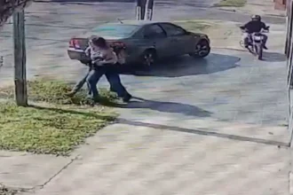 Asalto motochorros: víctima persiguió y detuvo a un ladrón