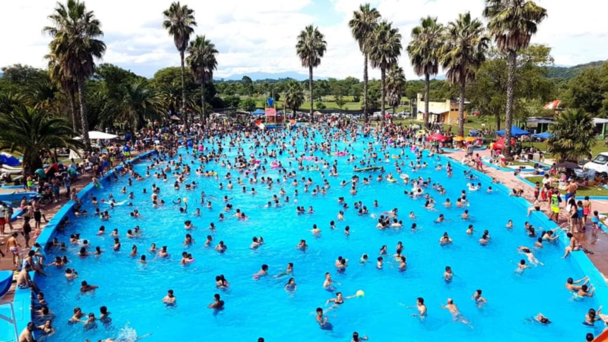 Muerte camping El Carmen: mujer se descompensó en pileta