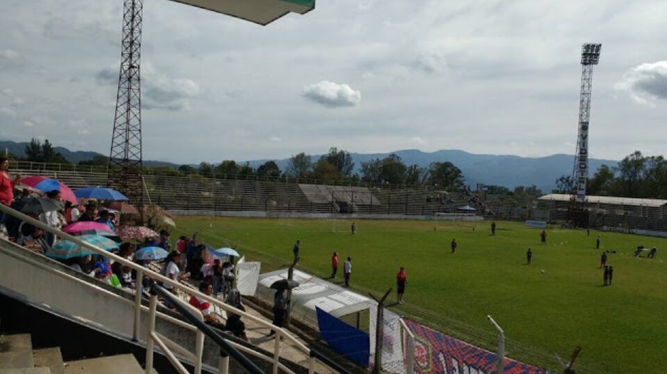Hallazgo macabro en complejo deportivo de Zapla