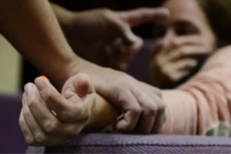 Detienen a hombre que agredió brutalmente a su pareja en Monterrico