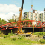 Puente peatonal: obra clave en el Xibi Xibi