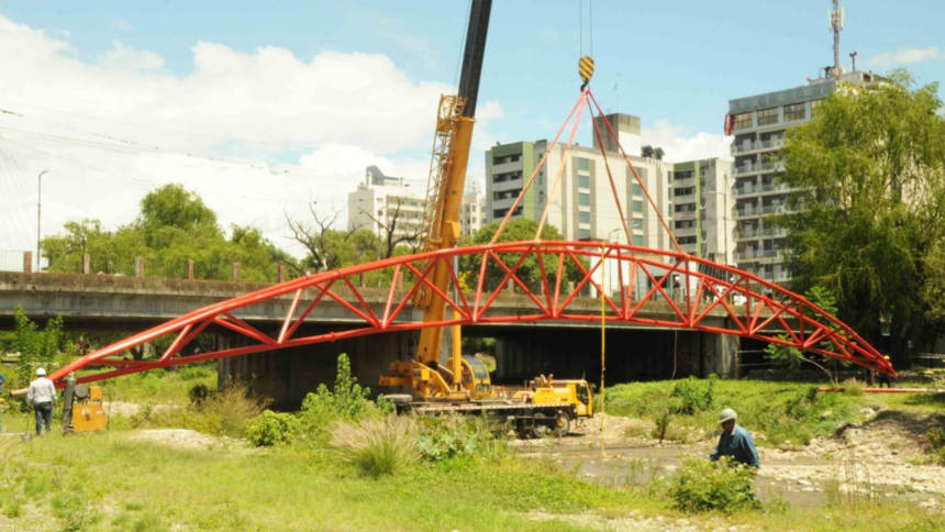 Puente peatonal: obra clave en el Xibi Xibi
