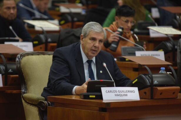 Reclaman frenar cobros municipales sin servicios