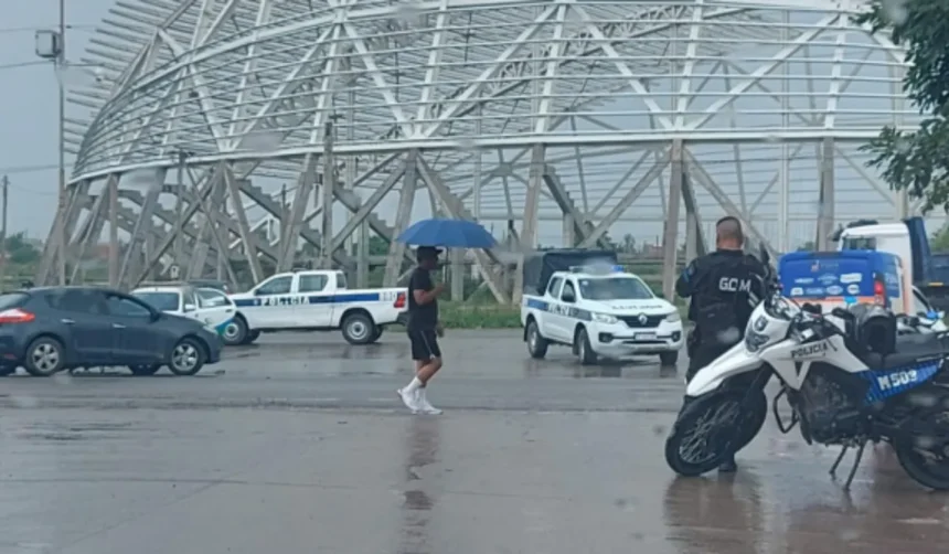 Accidente Alto Comedero: policía internado tras choque