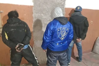 Banda asaltó menores en el Centro y les robó hasta el calzado