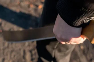 Hermanos se enfrentan con armas blancas en San Francisco de Álava