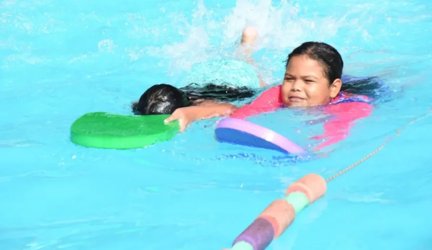 Más de 65 nadadores participaron en el encuentro natación La Mendieta