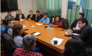 Inician diálogos salariales entre autoridades y sindicatos