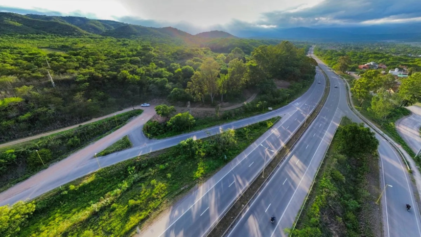 Más de 75 toneladas: La limpieza de rutas Jujuy logró recuperar espacios viales