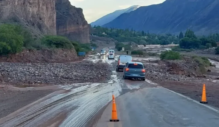 Alertas viales: conocé qué caminos están bloqueados en Jujuy hoy
