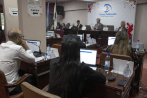 Prórroga transporte urbano: el Concejo da luz verde a la extensión de la licitación