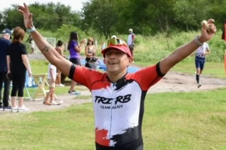 Burgos brilla en triatlón de Santiago del Estero con podio destacado