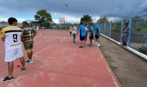 El Lobo llevó esperanza: Gimnasia visitó la cárcel N°8 con fútbol