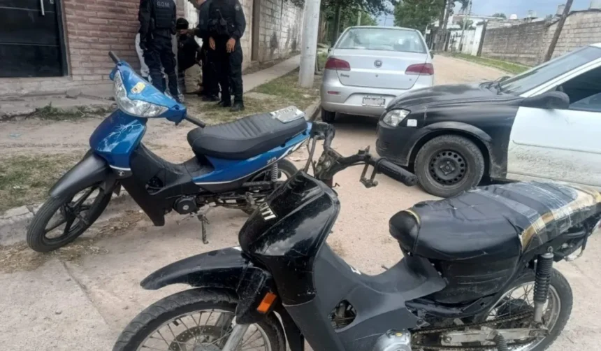 Policía detiene a tres delincuentes y recupera motos en Alto Comedero