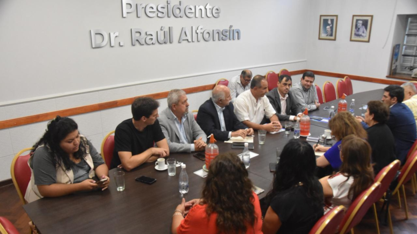 Diputados acusan a Quintar por crisis de PAMI sin cobertura Jujuy