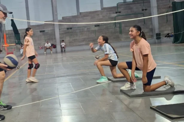 Evofor abre inscripciones para escuela vóley Jujuy con formación integral