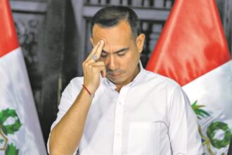 Perú en turbulencia: destituyen a José Jerí y queda sin presidente