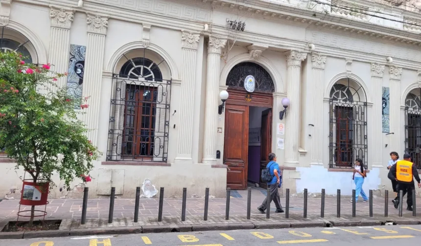 Muerte trabajador UNJu: cierre por duelo