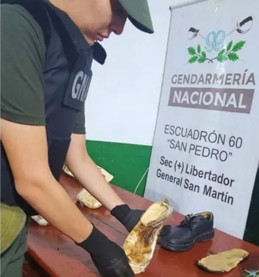 Capturan a tres viajeros con droga pegada al cuerpo en operativo