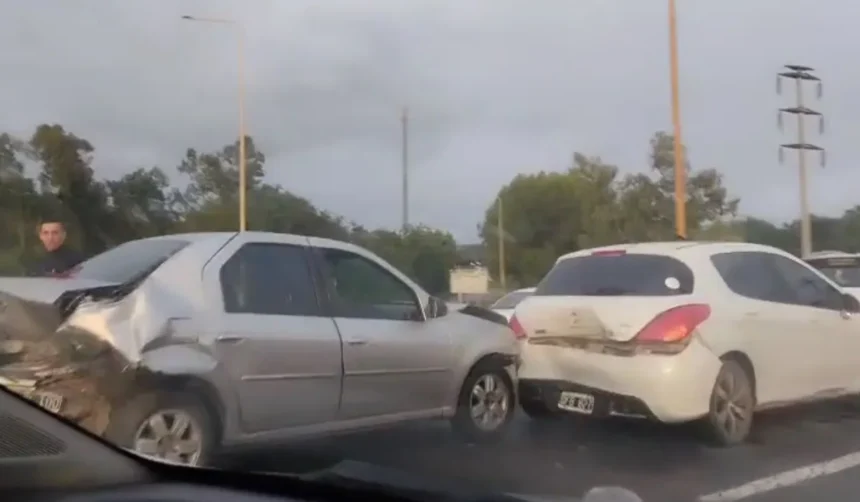 Múltiple accidente Ruta 66: cuatro autos colisionan cerca de Terminal