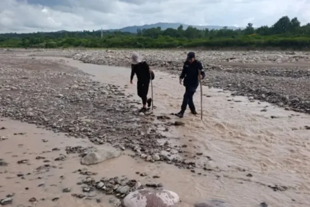 Descubren cadáver en río Perico durante búsqueda de desaparecido